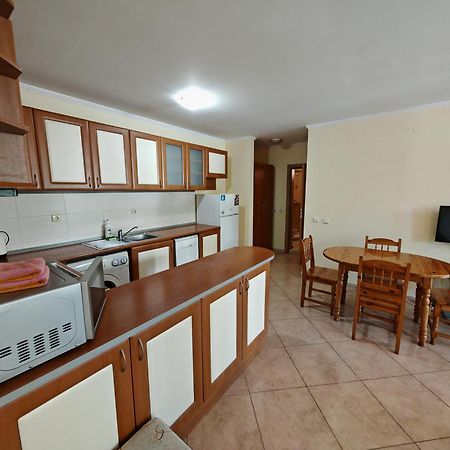 Marina Delfin Apartments - Top Location & Pet Friendly Sveti Vlas Dış mekan fotoğraf