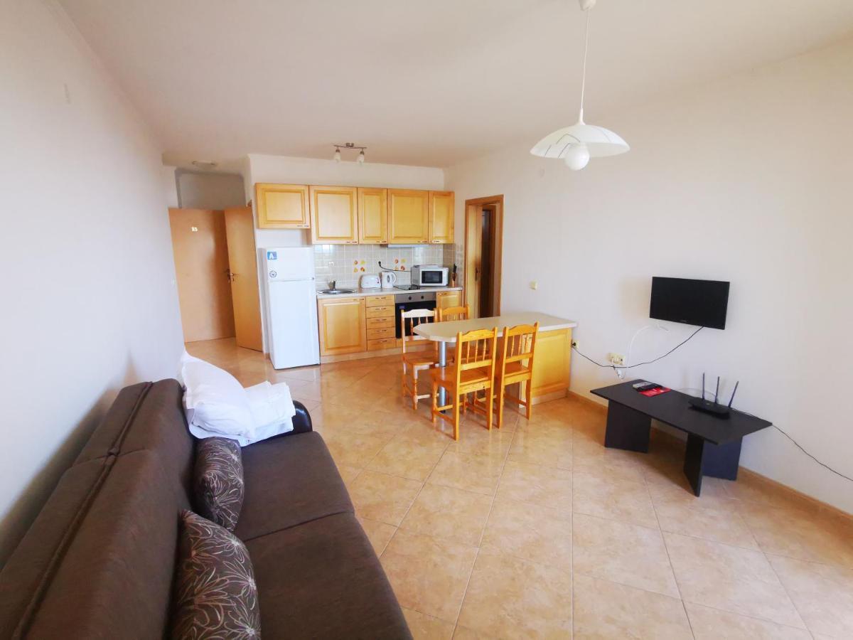 Marina Delfin Apartments - Top Location & Pet Friendly Sveti Vlas Dış mekan fotoğraf