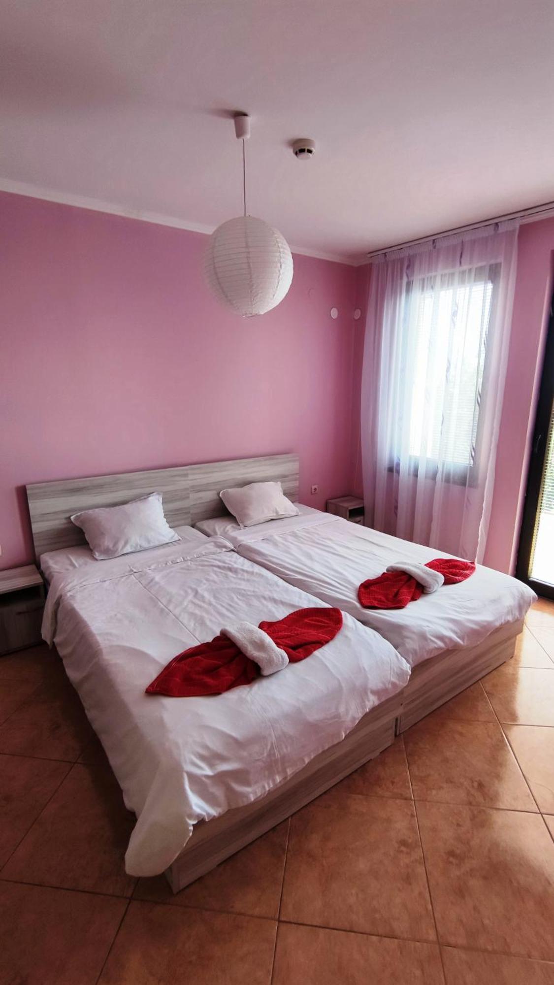 Marina Delfin Apartments - Top Location & Pet Friendly Sveti Vlas Dış mekan fotoğraf
