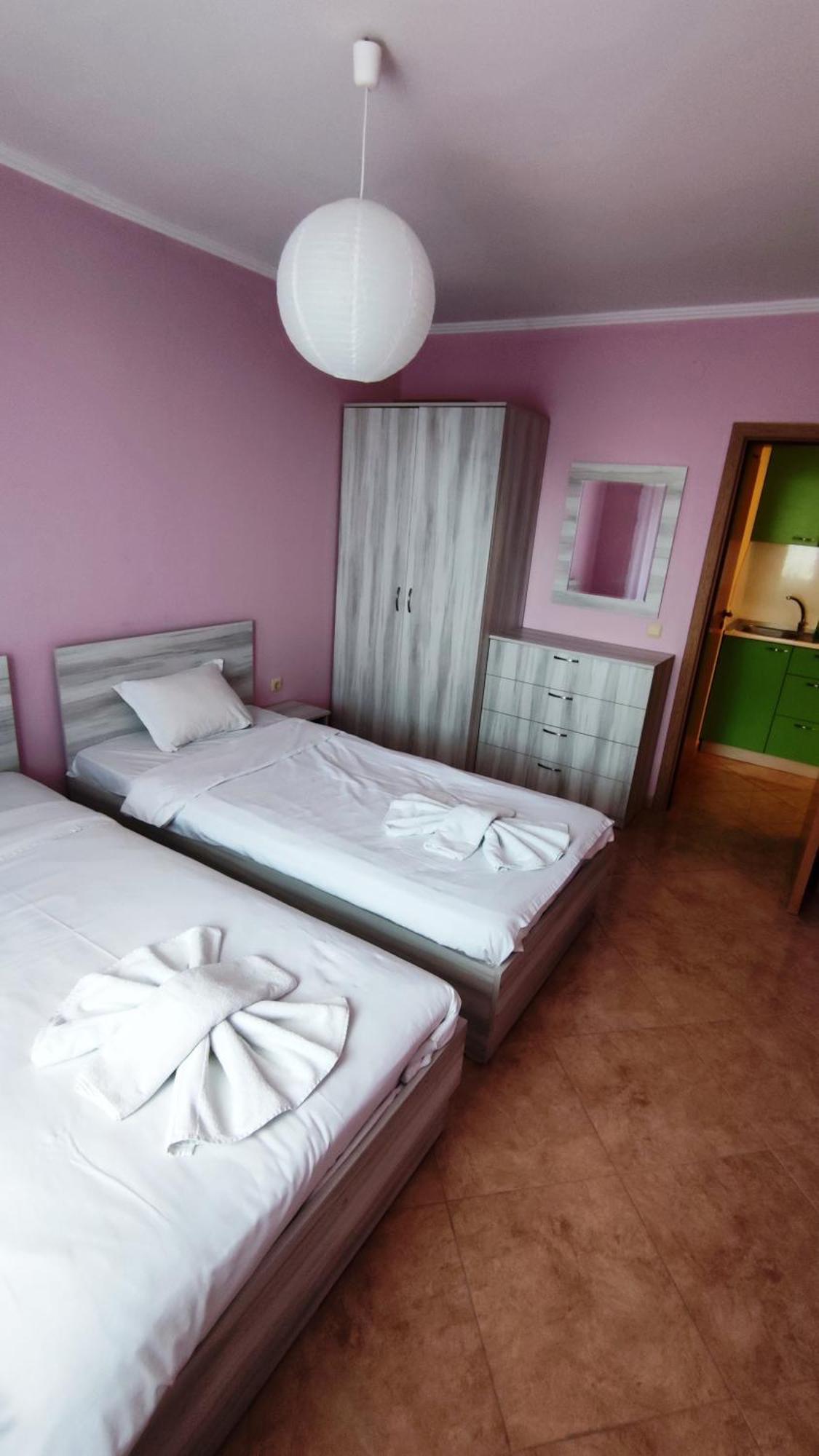 Marina Delfin Apartments - Top Location & Pet Friendly Sveti Vlas Dış mekan fotoğraf