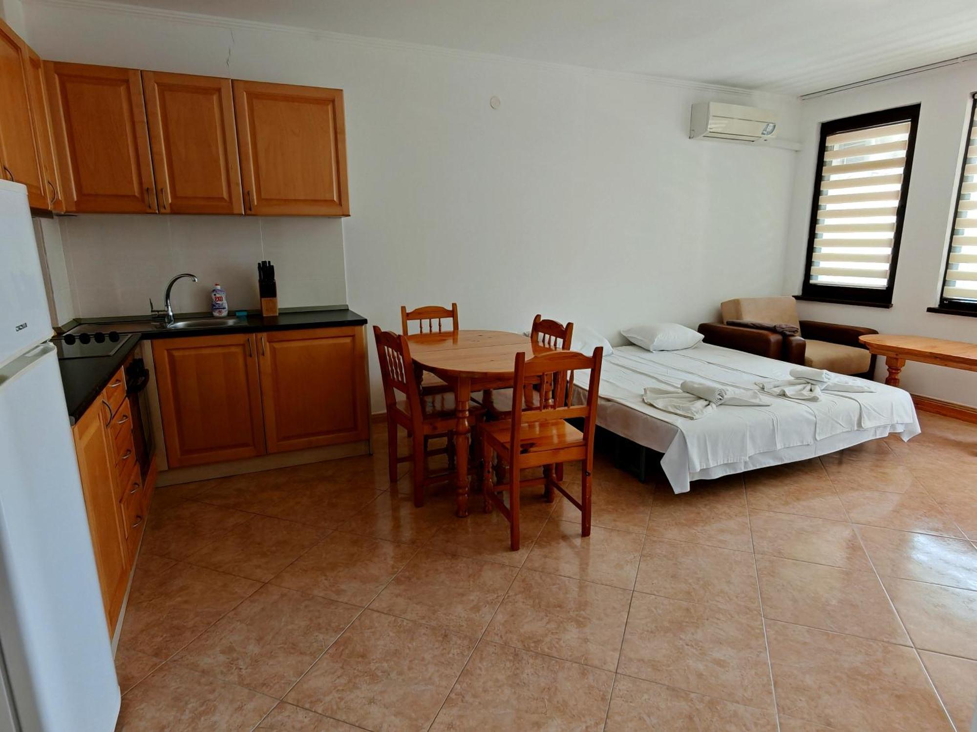 Marina Delfin Apartments - Top Location & Pet Friendly Sveti Vlas Dış mekan fotoğraf